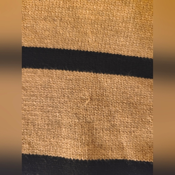 Ellen Tracy Woman's Brown w/ Black Stripes Cowl Neck Sweater. Size LG - Picture 5 of 7